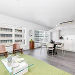Harbour View 2Br & 2Ba City Center With Free Parking